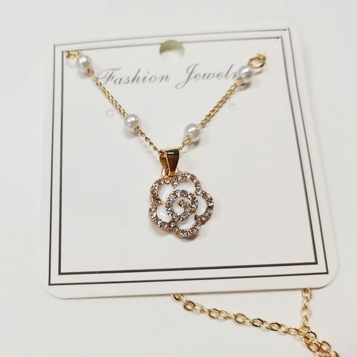 Pearl and flower necklace