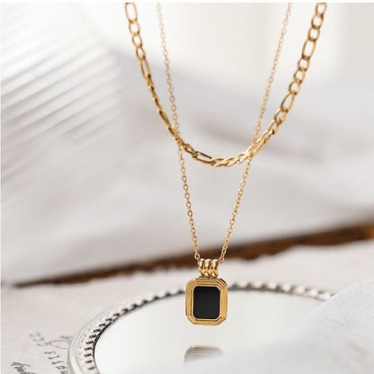 Double chain necklace